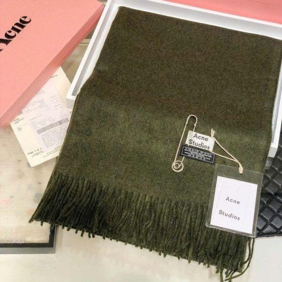 Acne studios Dark green wool scarf